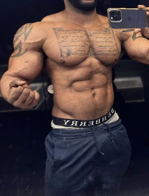 hungmuscletop